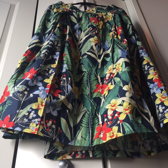 ✨NWT Philosophy Midi Floral Skirt - Picture 6 of 8
